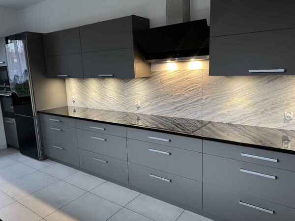 Kamenná dýha Artic Storm 122x244x0,2 cm